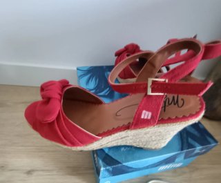 Sandalias esparto rojas