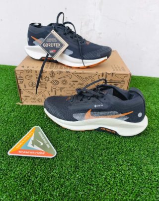 Nike Pegasus Trail 5 Gore-Tex Nero Arancione