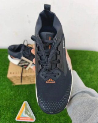 Nike Pegasus Trail 5 Gore-Tex Nero Arancione