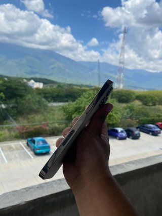 iPhone 14 Pro Max Dorado