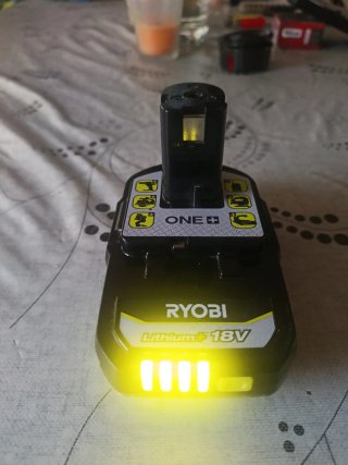 Batería Ryobi ONE+ 18V 2.0Ah