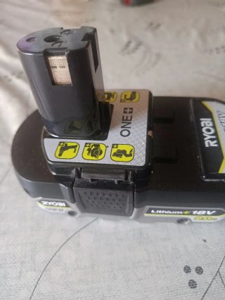 Batería Ryobi ONE+ 18V 2.0Ah