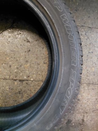 Neumáticos Invierno 235/50-19 Dunlop