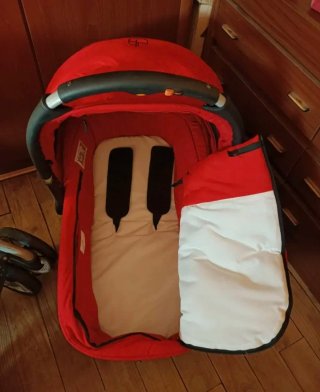 Carrito Jane Pro con Capazo Rojo