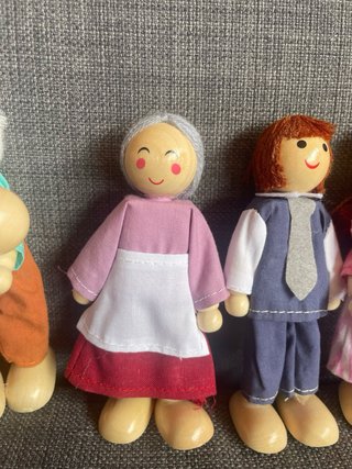 Familia de muñecos para casa de madera