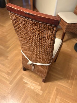 Sillas de comedor de mimbre y madera