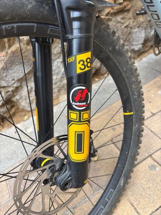 Mondraker Superfoxy R (talla L)