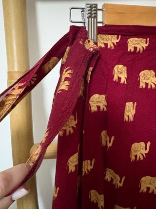 Falda pareo con estampado de elefantes