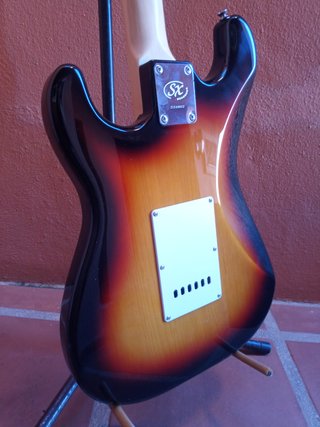 Guitarra SX Stratocaster mejorada. Nueva