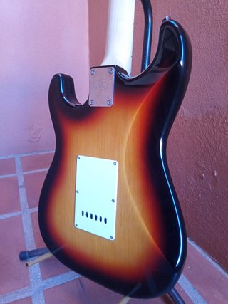 Guitarra SX Stratocaster mejorada. Nueva