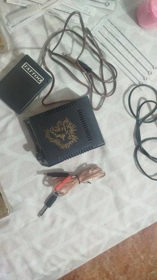 Se venden maquinas de tatuar  por no usar