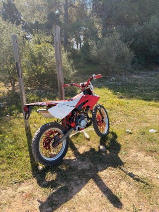 Beta RRT Enduro/Motocross Roja y Blanca