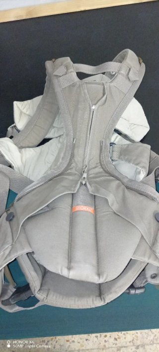 Mochila Portabebés STOKKE Gris