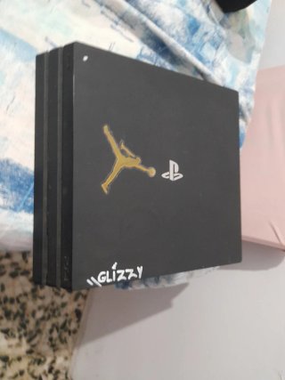 PS4 Pro Nero