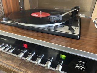 Tocadiscos Vintage Bettor EF-46