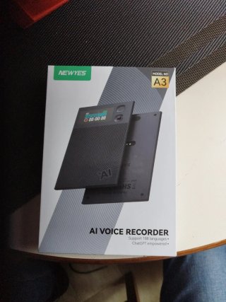 Grabadora de voz AI NEWYES A3