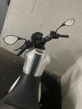 Moto RKS RK5 Blanca, precio negociable