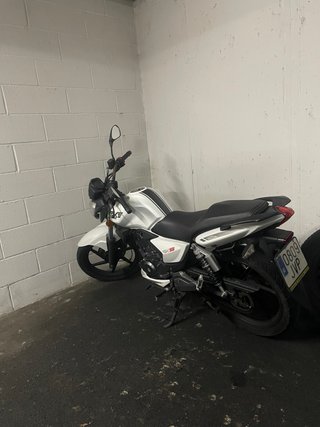 Moto RKS RK5 Blanca, precio negociable