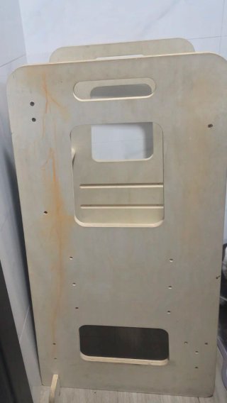 Trona evolutiva de madera con pizarra