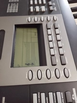 Teclado Electrónico EK T750
