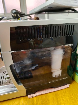 Cafetera superautomática D'Longhi ECAM 23.42x Plat