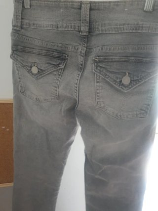 Pantalón vaquero gris mujer flare