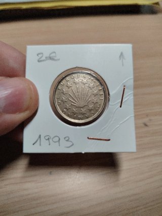 100 Pesetas 1993 lis arriba.