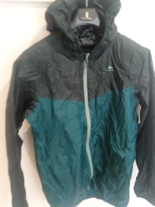 Chubasquero plegable Quechua verde