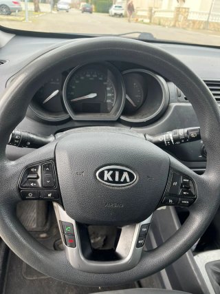 KIA Rio 2012