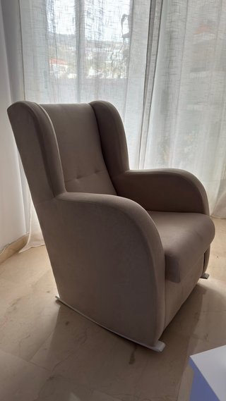 Sillón mecedora lactancia