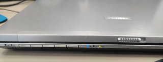 Portátil Toshiba Pentium M (2003)