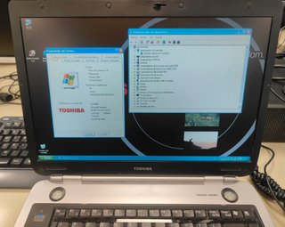 Portátil Toshiba Pentium M (2003)