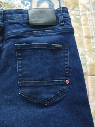 Pantalones vaqueros ROBERTO TORRETTA TALLA 48