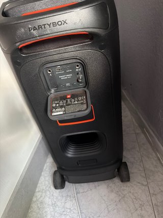 Altavoz 320 JBL PartyBox Negro  y Naranja