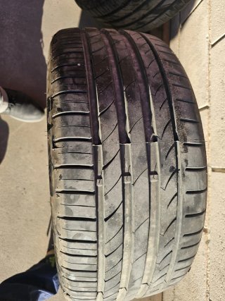 Neumáticos 245/40ZR19