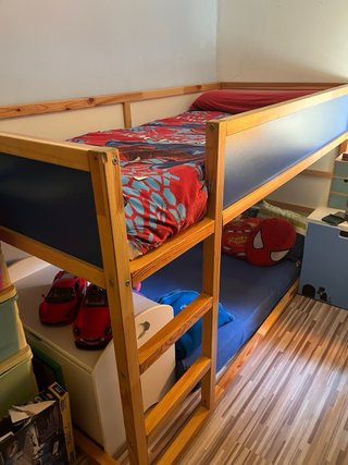 Litera infantil IKEA con colchones