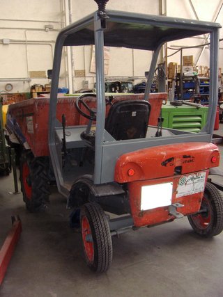 Dumper Agria DH15DA con descarga en altura