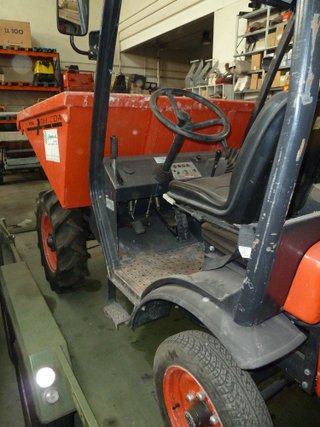 Dumper Agria DH15DA con descarga en altura