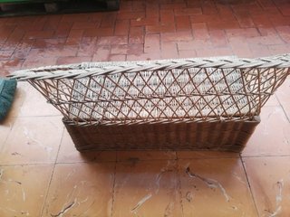 Baúl asiento mimbre respaldo 90x30x37x55