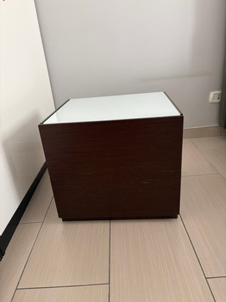 2 Cassettiere ,2 comodini e parete attrezzata