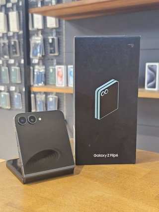 SAMSUNG Z FLIP 6 512GB NERO pixel sullo schermo