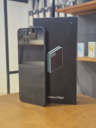 SAMSUNG Z FLIP 6 512GB NERO pixel sullo schermo