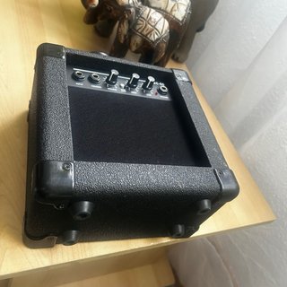 Amplificador compacto de guitarra