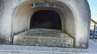 Forno a legna in pietra