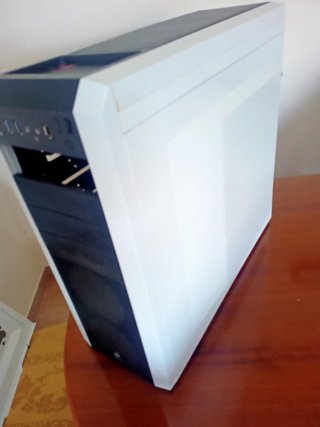 Caja Torre Corsair Carbide 500R Blanca