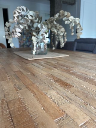 Mesa y sillas comedor moderna madera y metal