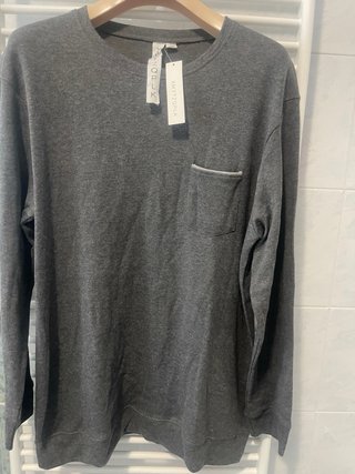 Maglia grigia nuova