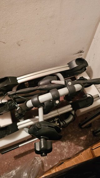 Portabicicletas 3 bicis bola remolque. Abatible.