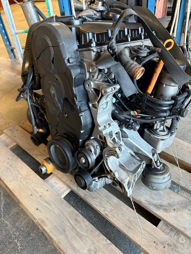 Motor Audi A4 1.9 TDI AVF AWX 130cv