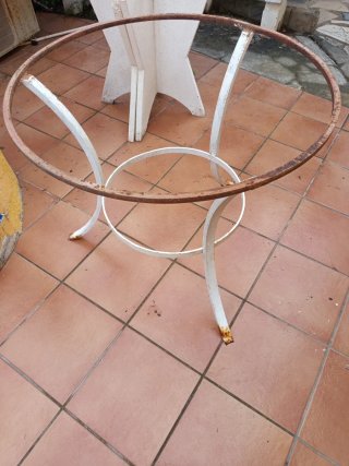Base de mesa de hierro redonda. Diámetro 80 cm